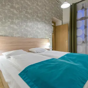 Mango 3*, Budapeszt Węgry