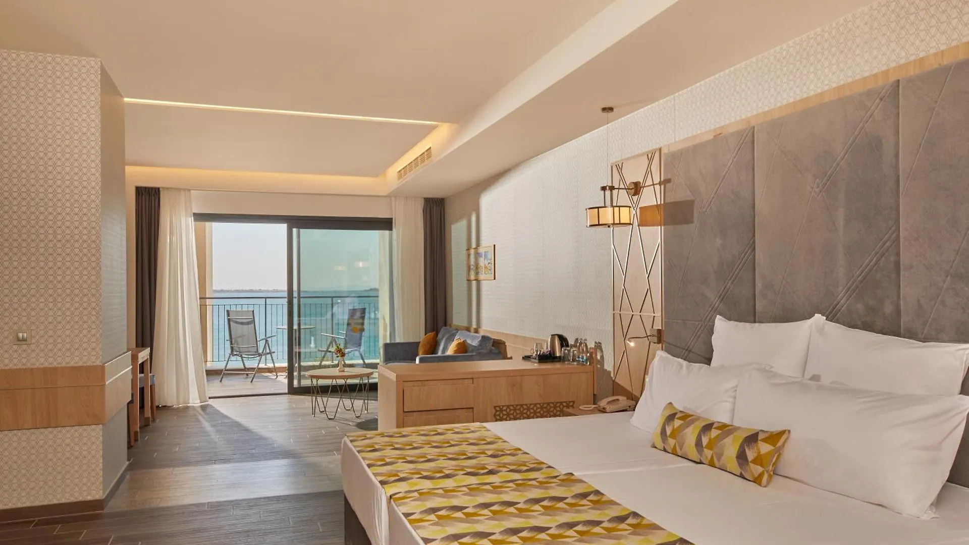 Hotel Secrets Sunny Beach Resort & Spa (Adults Only)